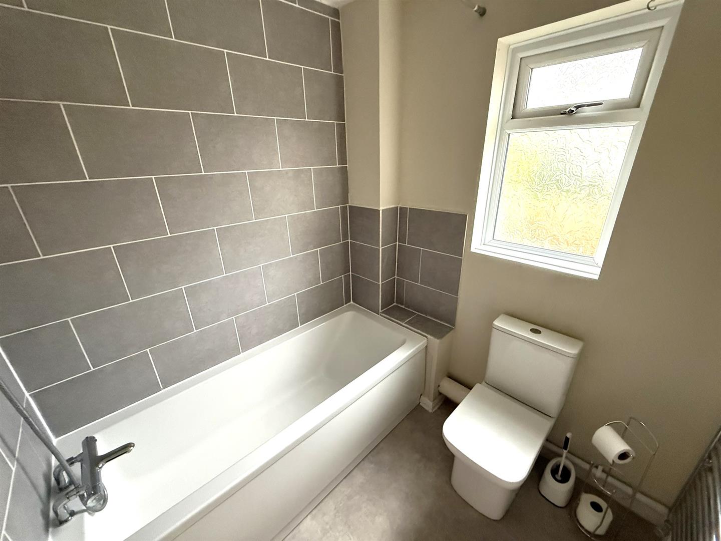 Webb Close, Pewsham, Chippenham